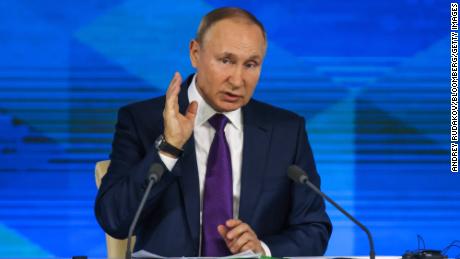 Poutine blâme l’Occident pour les tensions croissantes lors de la conférence de presse de fin d’année