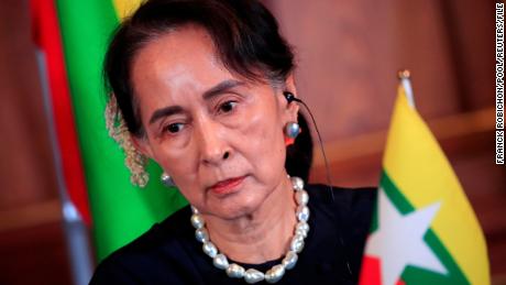 L’ancienne dirigeante birmane Aung San Suu Kyi condamnée à 6 ans de prison supplémentaires