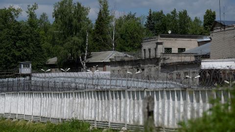 Une photographie prise le 23 juin 2022 montre la colonie pénitentiaire IK-6 dans laquelle Alexey Navalny a été transféré près du village de Melekhovo, dans la région de Vladimir.