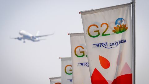 Drapeaux du G20 à New Delhi le 28 février 2023. 